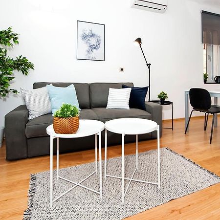 Apartment Mimi 로비니 외부 사진
