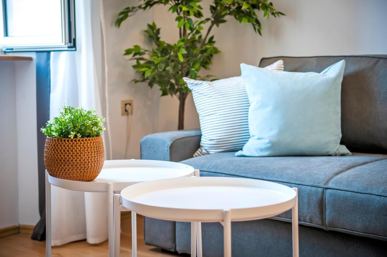 Apartment Mimi 로비니 외부 사진